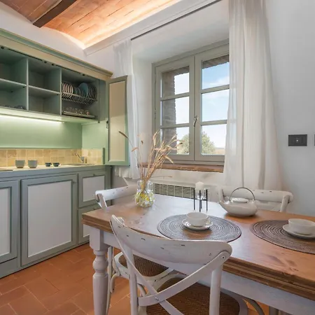 Castel La Piazzetta E Le Volte Apartman